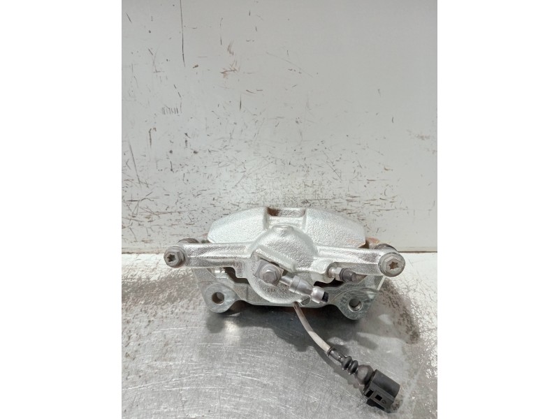 Recambio de pinza freno delantera derecha para audi a3 sportback (8ya) s-line referencia OEM IAM 2Y360G 7L766C 