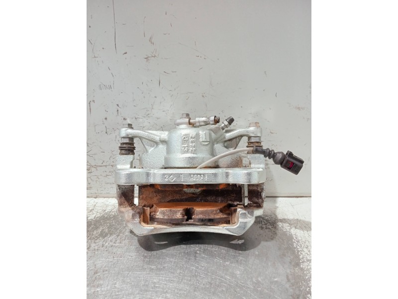 Recambio de pinza freno delantera derecha para audi a3 sportback (8ya) s-line referencia OEM IAM 2Y360G 7L766C 
