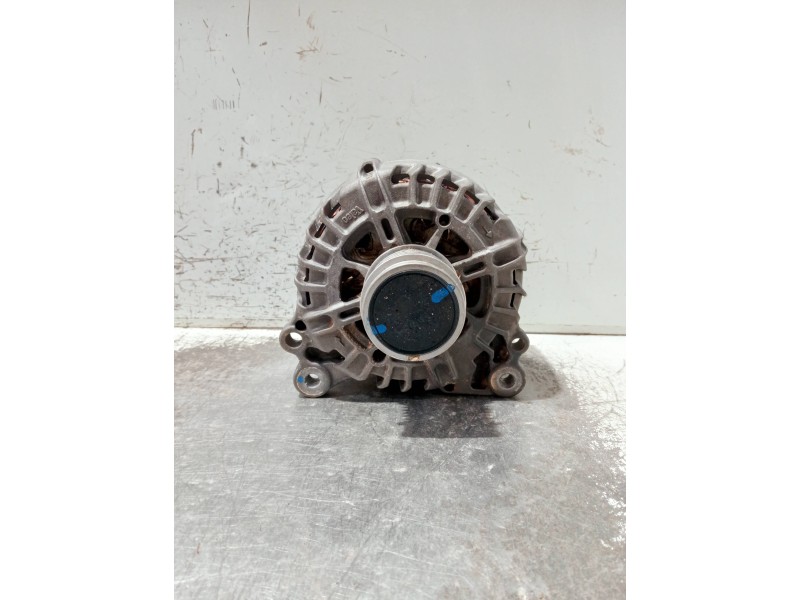 Recambio de alternador para audi a3 sportback (8ya) s-line referencia OEM IAM 05E903026K 2740492C TG14LLD135