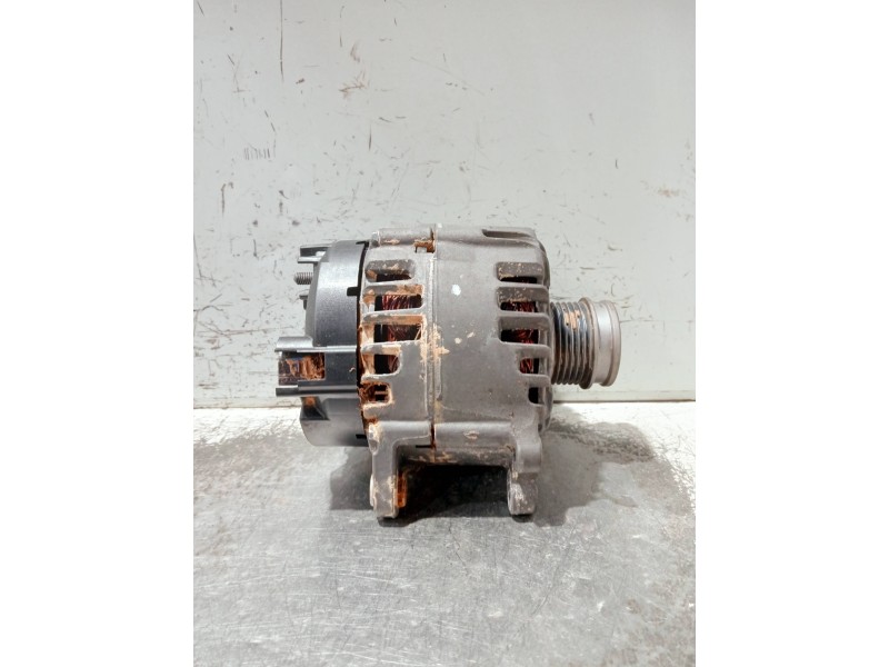 Recambio de alternador para audi a3 sportback (8ya) s-line referencia OEM IAM 05E903026K 2740492C TG14LLD135