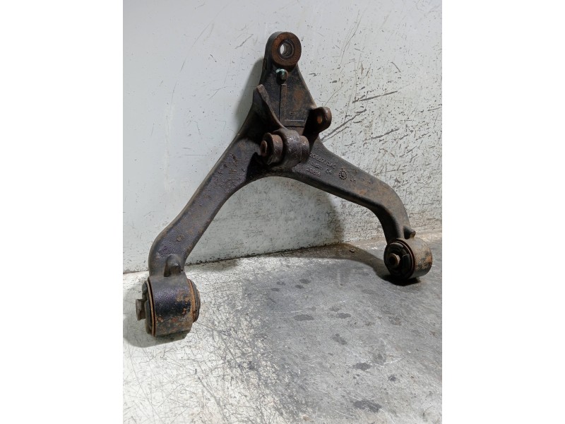 Recambio de brazo suspension inferior delantero izquierdo para jeep cherokee (kj) referencia OEM IAM 52088773AD  