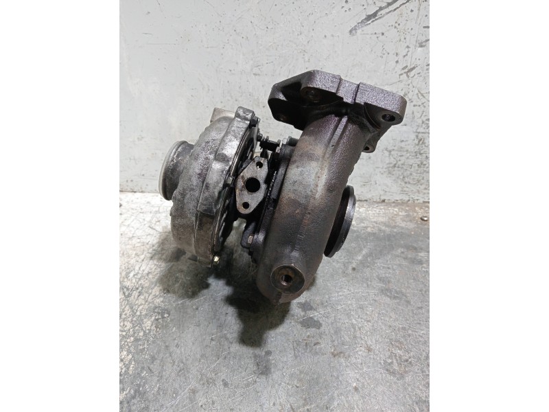 Recambio de turbocompresor para jeep cherokee (kj) referencia OEM IAM 35242115F 7633601 