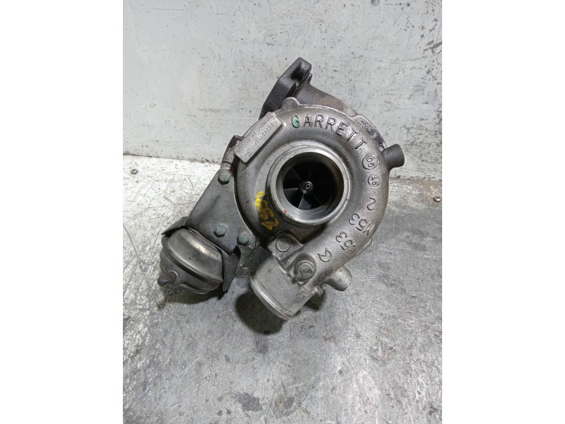 Recambio de turbocompresor para jeep cherokee (kj) referencia OEM IAM 35242115F 7633601 