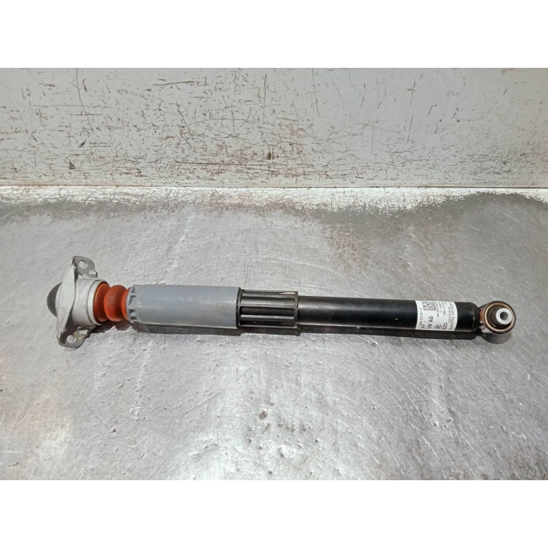 Recambio de amortiguador trasero derecho para audi a3 sportback (8ya) s-line referencia OEM IAM 5WA512011C  
