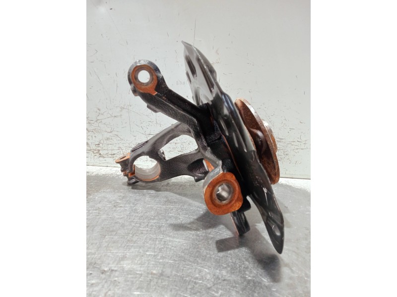 Recambio de mangueta delantera derecha para audi a3 sportback (8ya) s-line referencia OEM IAM 5WA256  