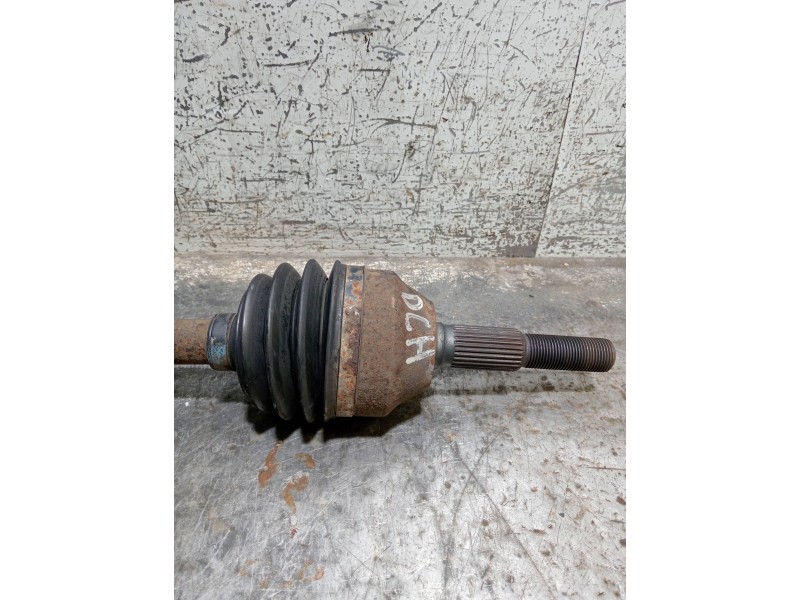 Recambio de transmision delantera derecha para jeep cherokee (kj) referencia OEM IAM P52111780AB  