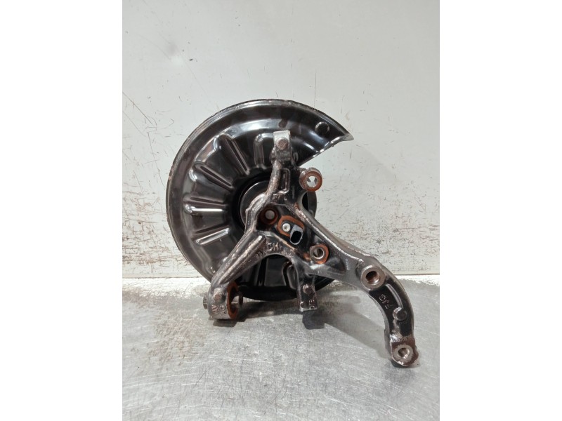 Recambio de mangueta trasera izquierda para audi a3 sportback (8ya) s-line referencia OEM IAM 5Q0615611F  