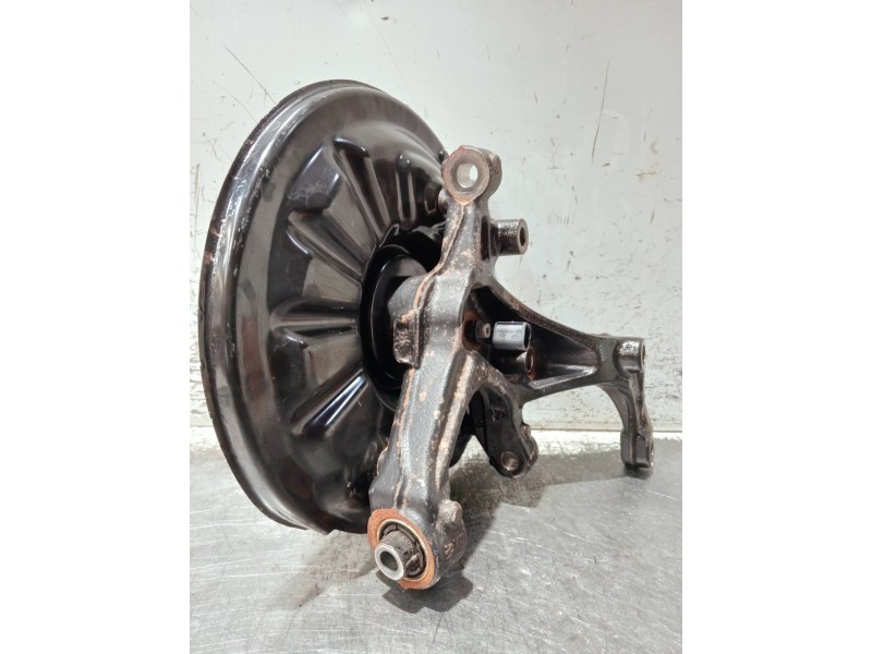 Recambio de mangueta trasera izquierda para audi a3 sportback (8ya) s-line referencia OEM IAM 5Q0615611F  