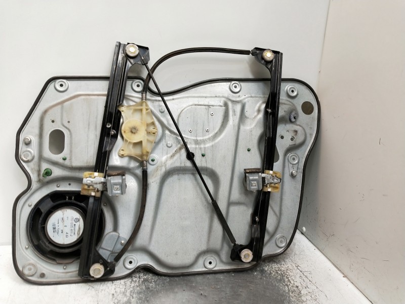 Recambio de elevalunas delantero derecho para volkswagen caddy ka/kb (2k) referencia OEM IAM 1T0959701D 1T083755L 5P