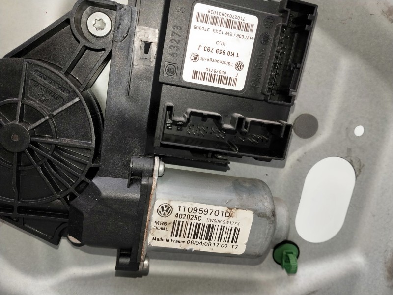 Recambio de elevalunas delantero derecho para volkswagen caddy ka/kb (2k) referencia OEM IAM 1T0959701D 1T083755L 5P