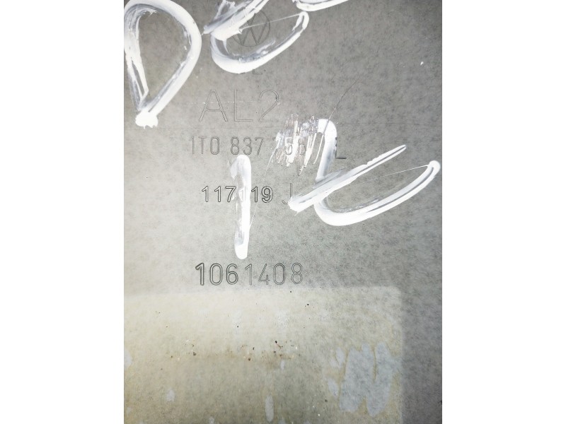 Recambio de elevalunas delantero derecho para volkswagen caddy ka/kb (2k) referencia OEM IAM 1T0959701D 1T083755L 5P