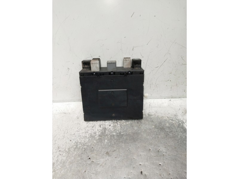 Recambio de caja reles / fusibles para volkswagen caddy ka/kb (2k) referencia OEM IAM 3C0937049AH 08240252 