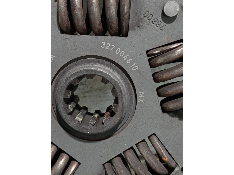 Recambio de kit embrague para jeep cherokee (kj) referencia OEM IAM 3000951937 327004610 