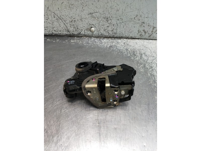Recambio de motor cierre centralizado delantero izquierdo para toyota hilux (kun) referencia OEM IAM   4P