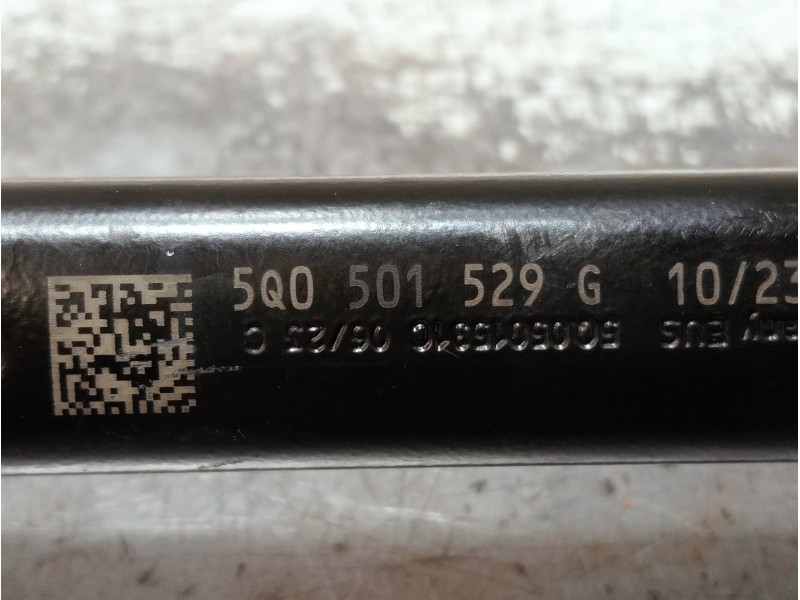 Recambio de brazo suspension superior trasero derecho para audi a3 sportback (8ya) s-line referencia OEM IAM 5Q0501529G  