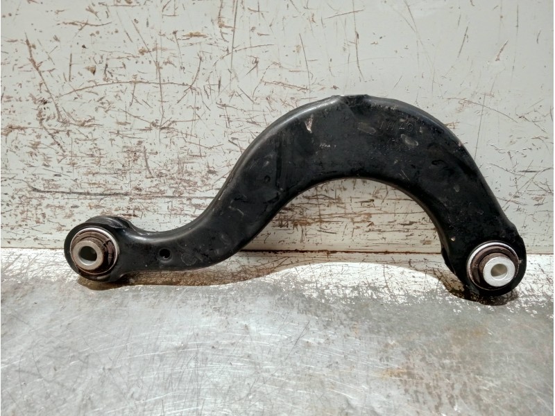 Recambio de brazo suspension superior trasero derecho para audi a3 sportback (8ya) s-line referencia OEM IAM 5Q0505323D  