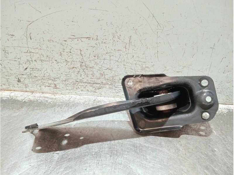 Recambio de brazo suspension inferior trasero izquierdo para audi a3 sportback (8ya) s-line referencia OEM IAM 5Q0505225C  