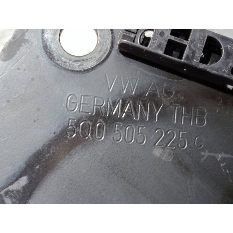 Recambio de brazo suspension inferior trasero izquierdo para audi a3 sportback (8ya) s-line referencia OEM IAM 5Q0505225C  