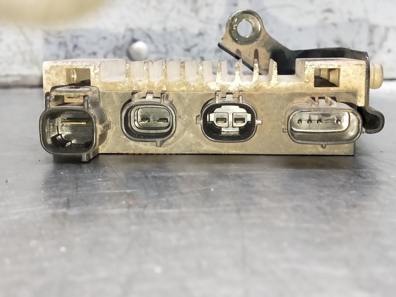 Recambio de modulo electronico para toyota hilux (kun) referencia OEM IAM 2855130010 1327000010 