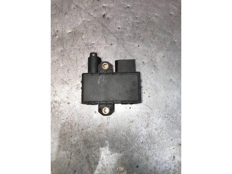 Recambio de caja precalentamiento para mercedes clase a (w169) referencia OEM IAM A6401532779  