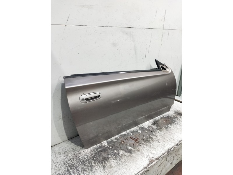 Recambio de puerta delantera derecha para toyota celica (t23) referencia OEM IAM   3P