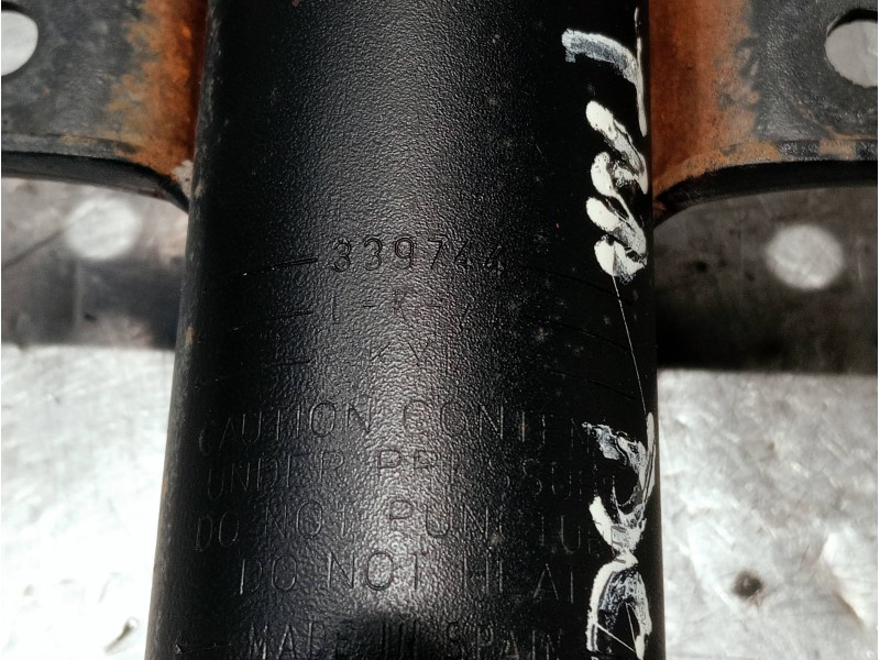 Recambio de amortiguador trasero derecho para alfa romeo gt (125) referencia OEM IAM 339744  