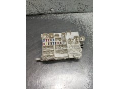 Recambio de caja reles / fusibles para toyota hilux (kun) referencia OEM IAM    2