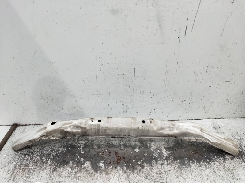 Recambio de refuerzo paragolpes delantero para volkswagen crafter combi (2e) referencia OEM IAM   