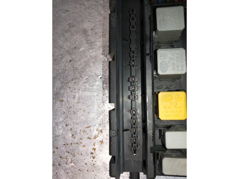 Recambio de caja reles / fusibles para volkswagen crafter combi (2e) referencia OEM IAM A9065450401  