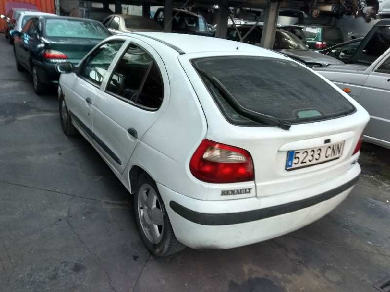 renault megane i fase 2 berlina (ba0) del año 2000