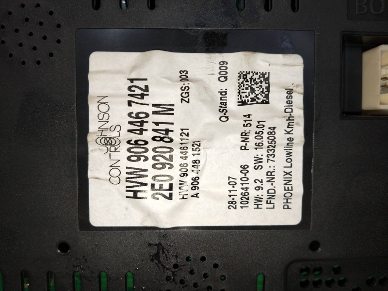 Recambio de cuadro instrumentos para volkswagen crafter combi (2e) referencia OEM IAM 2E0920841M  