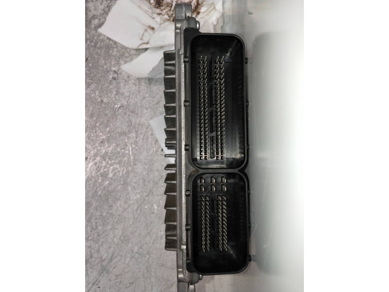 Recambio de centralita motor uce para mercedes clase a (w169) referencia OEM IAM A6401508034 0281015956 