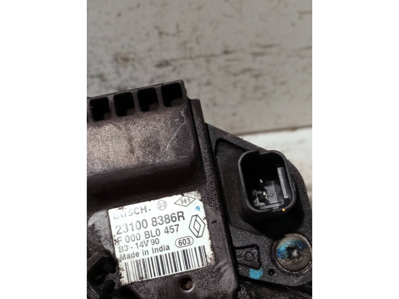 Recambio de alternador para dacia sandero podium referencia OEM IAM 231008386R F000BL0457 