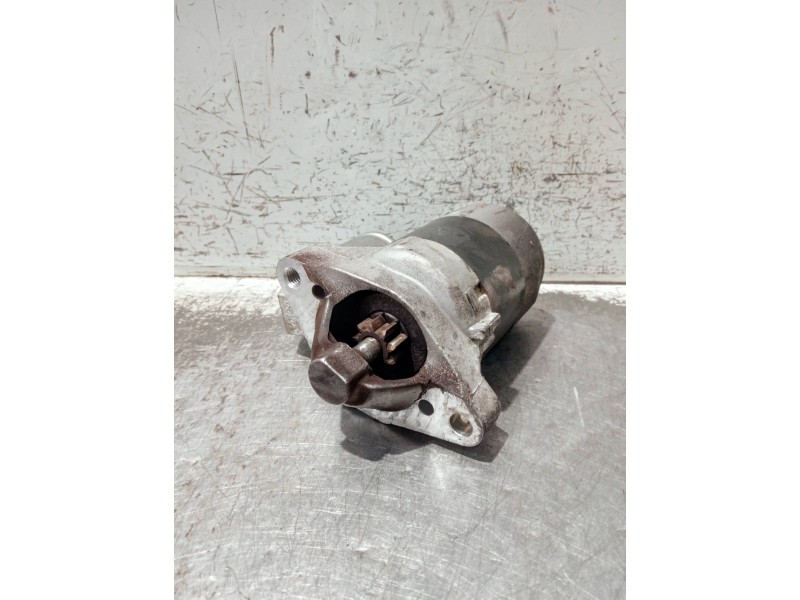 Recambio de motor arranque para dacia sandero podium referencia OEM IAM 8200369521F TS8E6 