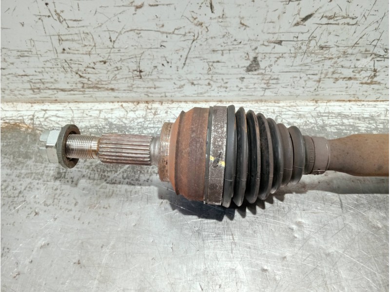 Recambio de transmision delantera derecha para dacia sandero podium referencia OEM IAM 391004298R BJ79LBC262 