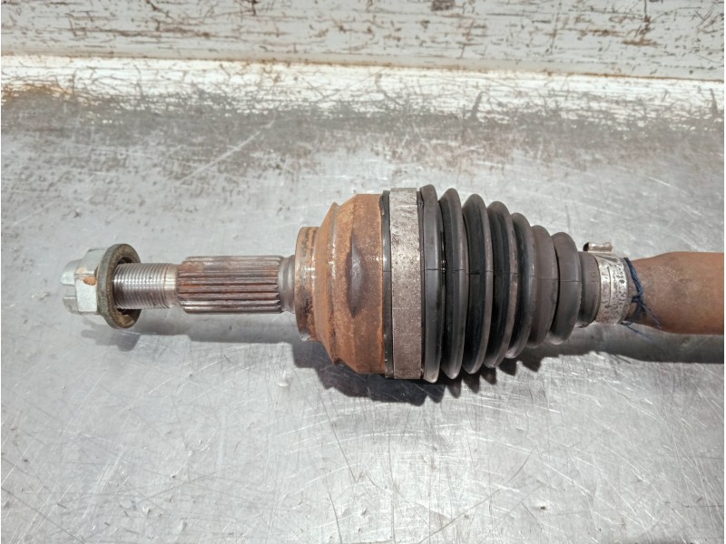 Recambio de transmision delantera izquierda para dacia sandero podium referencia OEM IAM 391011434R  