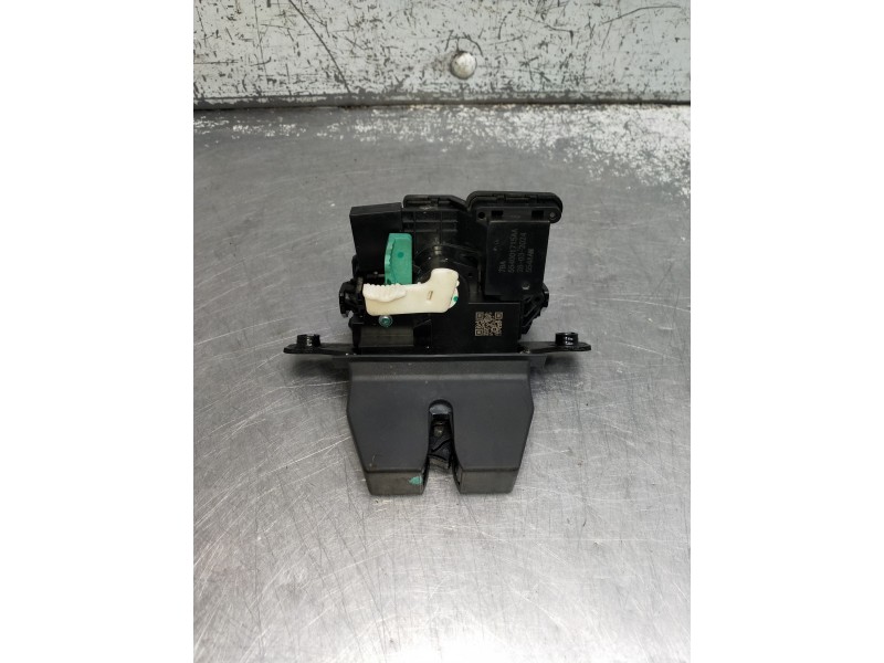 Recambio de motor cierre centralizado porton para omoda omoda5 referencia OEM IAM 554001715AA  5P