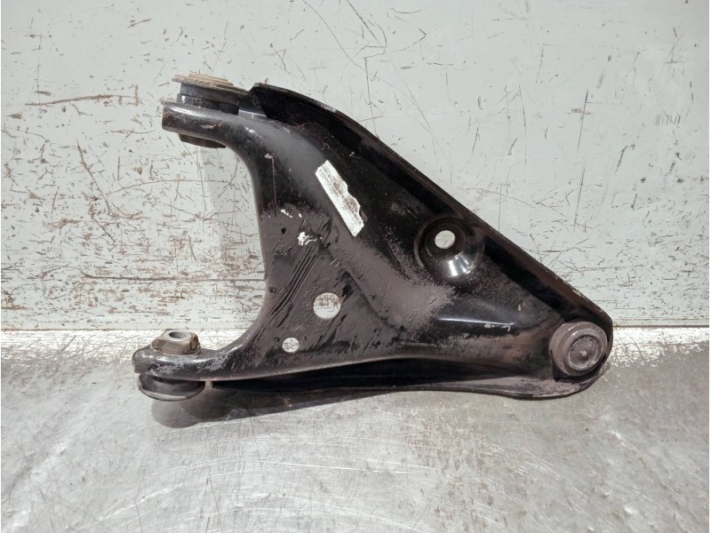 Recambio de brazo suspension inferior delantero derecho para dacia sandero podium referencia OEM IAM 545007106R  