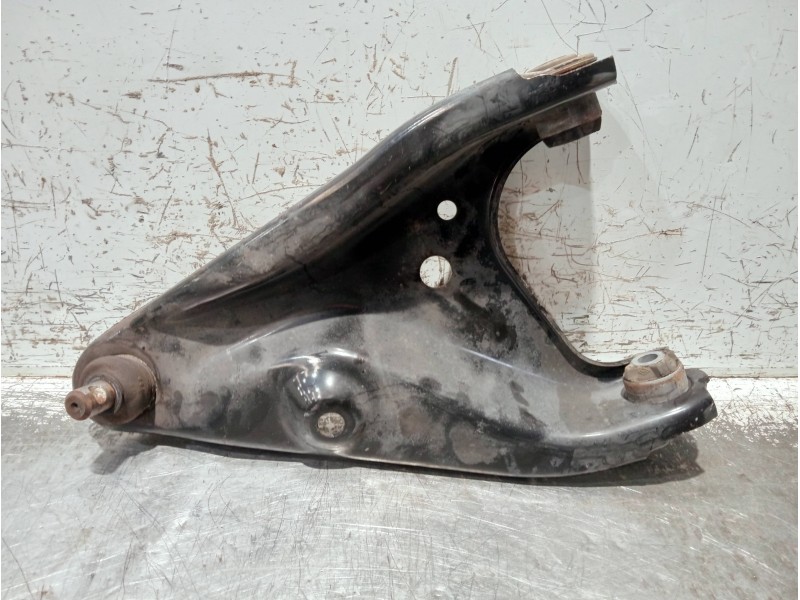 Recambio de brazo suspension inferior delantero izquierdo para dacia sandero podium referencia OEM IAM 545010294R  