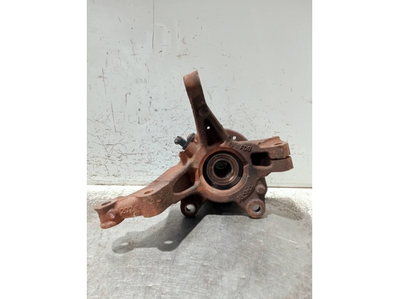 Recambio de mangueta delantera derecha para dacia sandero podium referencia OEM IAM   