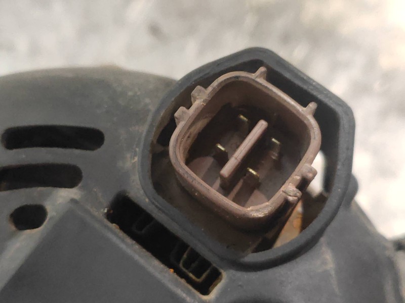 Recambio de alternador para hyundai santa fe (dm) tecno 4wd referencia OEM IAM 1042101060 373002F200 