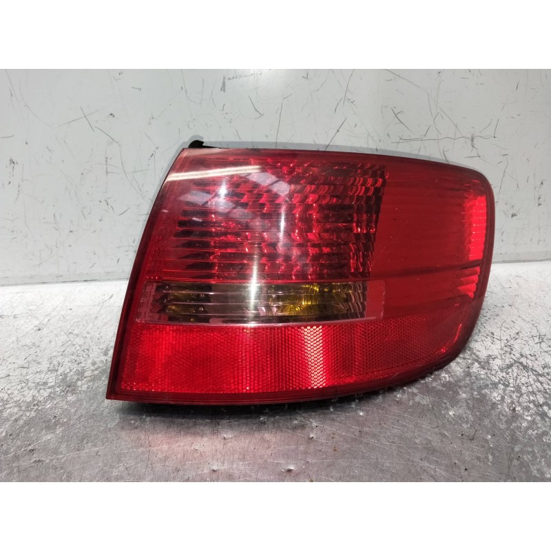 Recambio de piloto trasero derecho para audi a6 avant (4f5) referencia OEM IAM 4F9945096  
