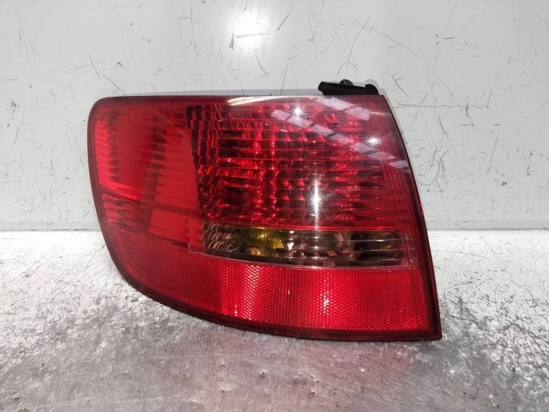 Recambio de piloto trasero izquierdo para audi a6 avant (4f5) referencia OEM IAM 4F9985095  