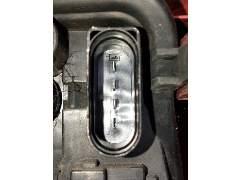 Recambio de piloto trasero izquierdo para audi a6 avant (4f5) referencia OEM IAM 4F9985095  