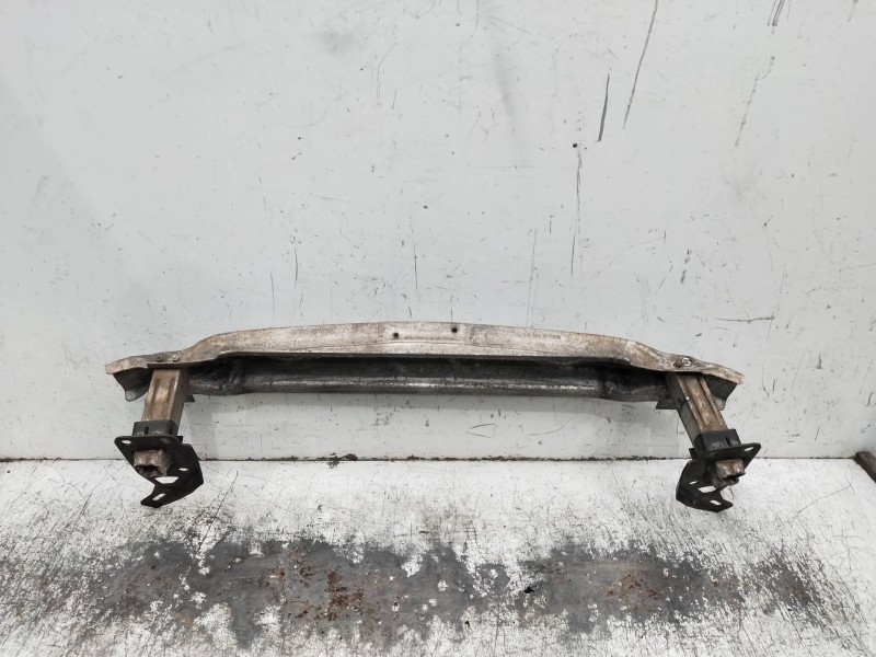 Recambio de refuerzo paragolpes delantero para audi a6 avant (4f5) referencia OEM IAM 4F0807134 NOR HARA 606360 