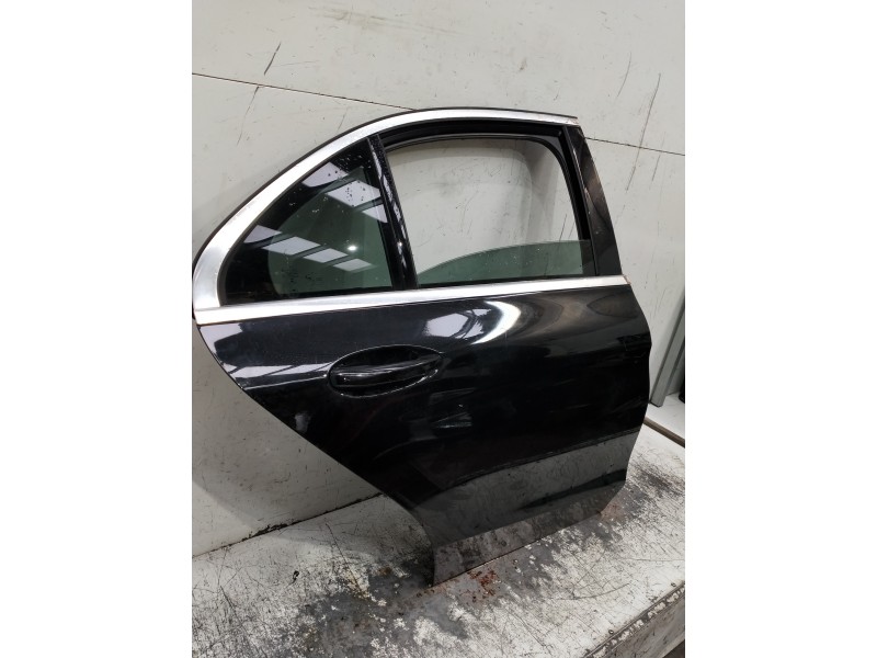 Recambio de puerta trasera derecha para mercedes clase c (w205) lim. referencia OEM IAM   4P