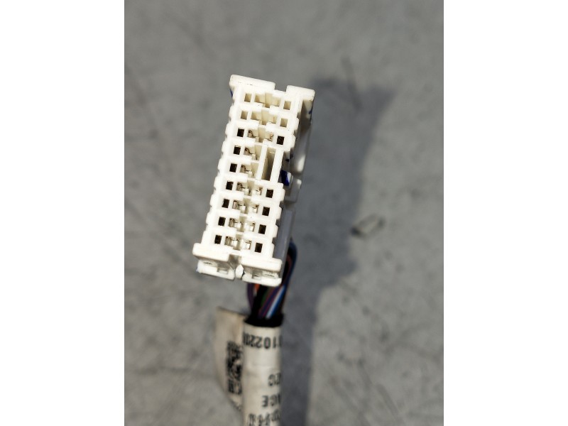 Recambio de retrovisor izquierdo para omoda omoda5 referencia OEM IAM ELÉCTRICO 2 ENCHUFES 7 ENCHUFES