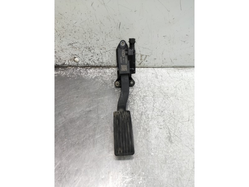 Recambio de potenciometro pedal para omoda omoda5 referencia OEM IAM 204000516AA  