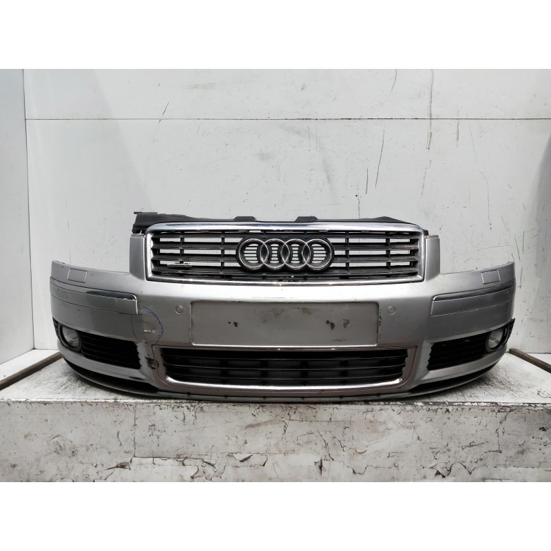 Recambio de paragolpes delantero para audi a8 (4e2) 4.2 quattro referencia OEM IAM  OJO VER FOTOS PLÁSTICO SUPERIOR DE LA REJILL