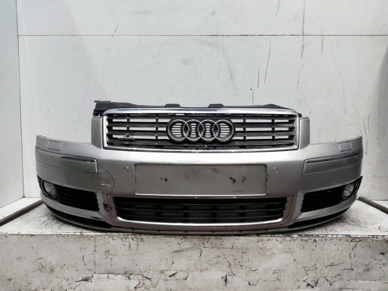 Recambio de paragolpes delantero para audi a8 (4e2) 4.2 quattro referencia OEM IAM  OJO VER FOTOS PLÁSTICO SUPERIOR DE LA REJILL